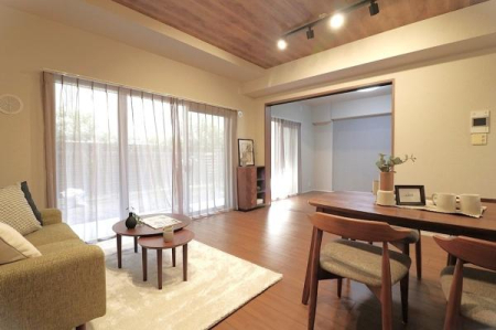 ���r���O�@-