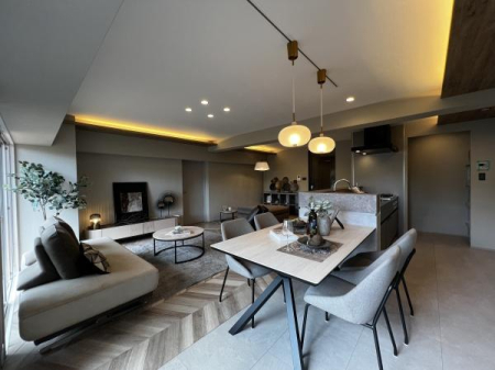 ���f�����[���ʐ^�@���f�����[���ʐ^
�ߗו����ɂă��f�����[�����J��
���f�����[���ɂĎd�l�E�f�U�C���������������Ă��������܂��B